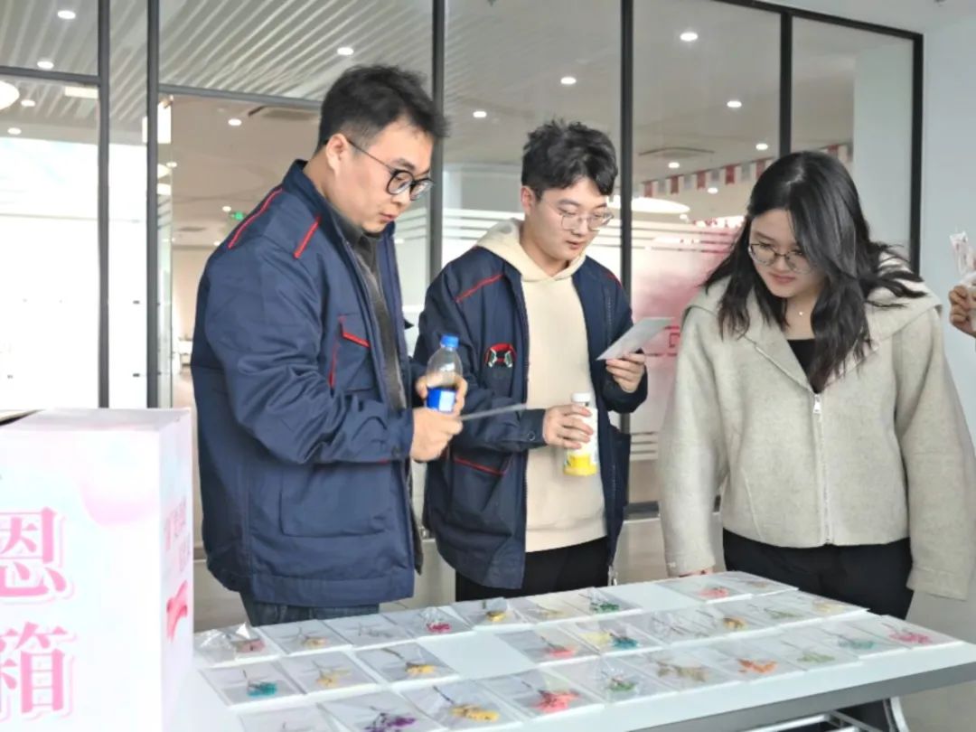 “谢”要勇敢说出来——AG旗舰厅感恩节特别活动 “谢”要勇敢说出来——AG旗舰厅感恩节特别活动