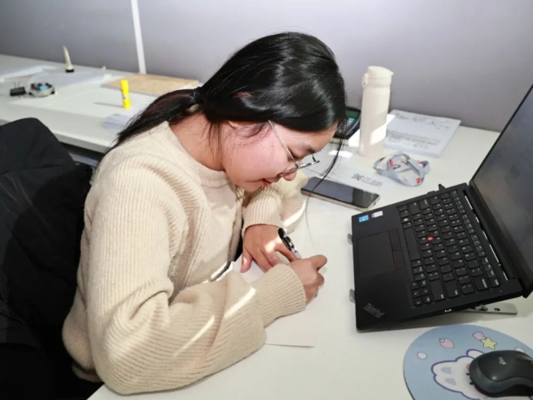 “谢”要勇敢说出来——AG旗舰厅感恩节特别活动 “谢”要勇敢说出来——AG旗舰厅感恩节特别活动